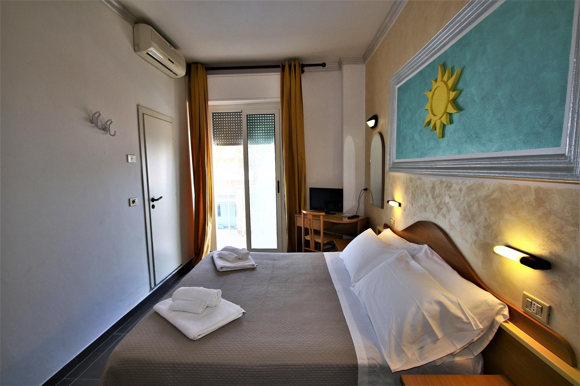 Hotel De Amicis Riccione Zewnętrze zdjęcie