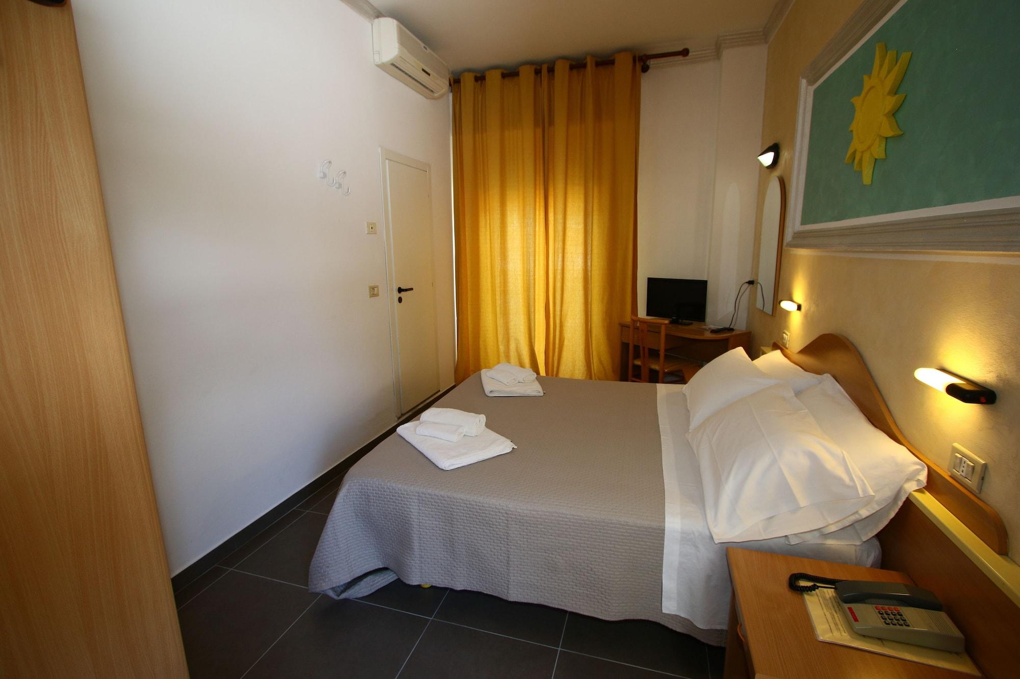 Hotel De Amicis Riccione Zewnętrze zdjęcie
