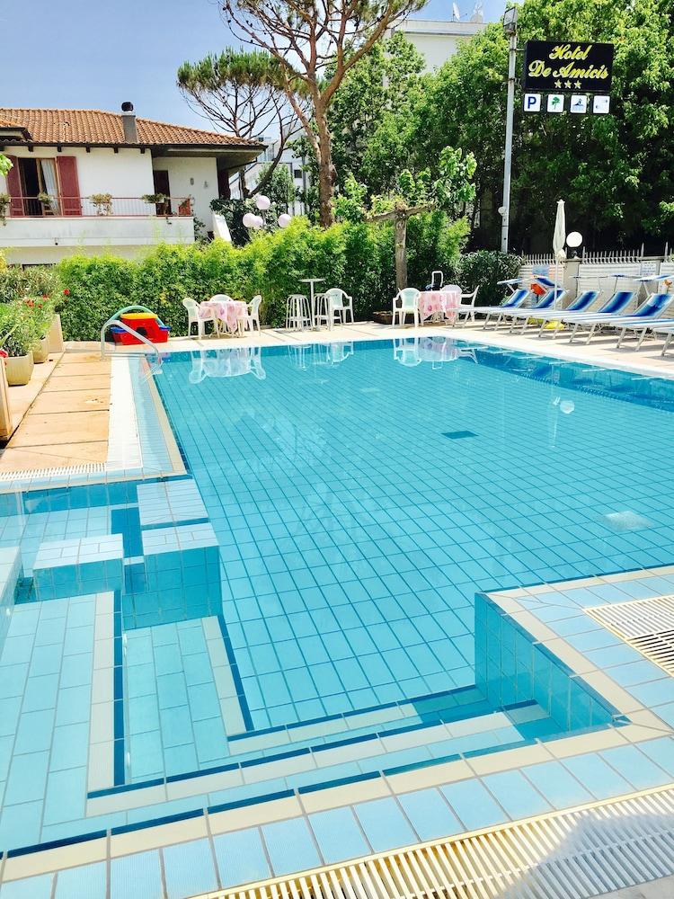 Hotel De Amicis Riccione Zewnętrze zdjęcie