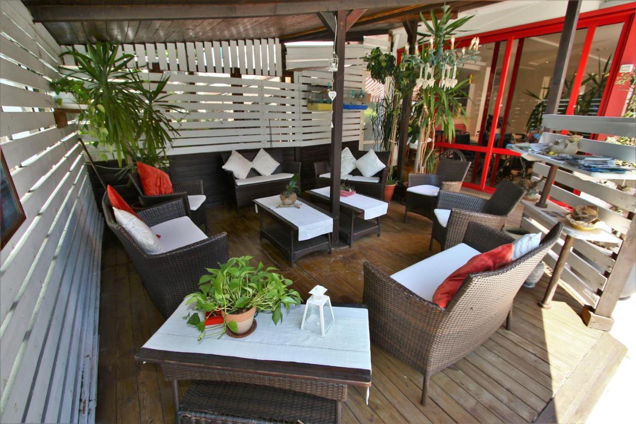Hotel De Amicis Riccione Zewnętrze zdjęcie
